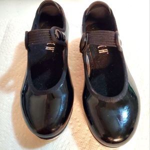 Bloch Tap Shoes Black Patent Girls size 10.